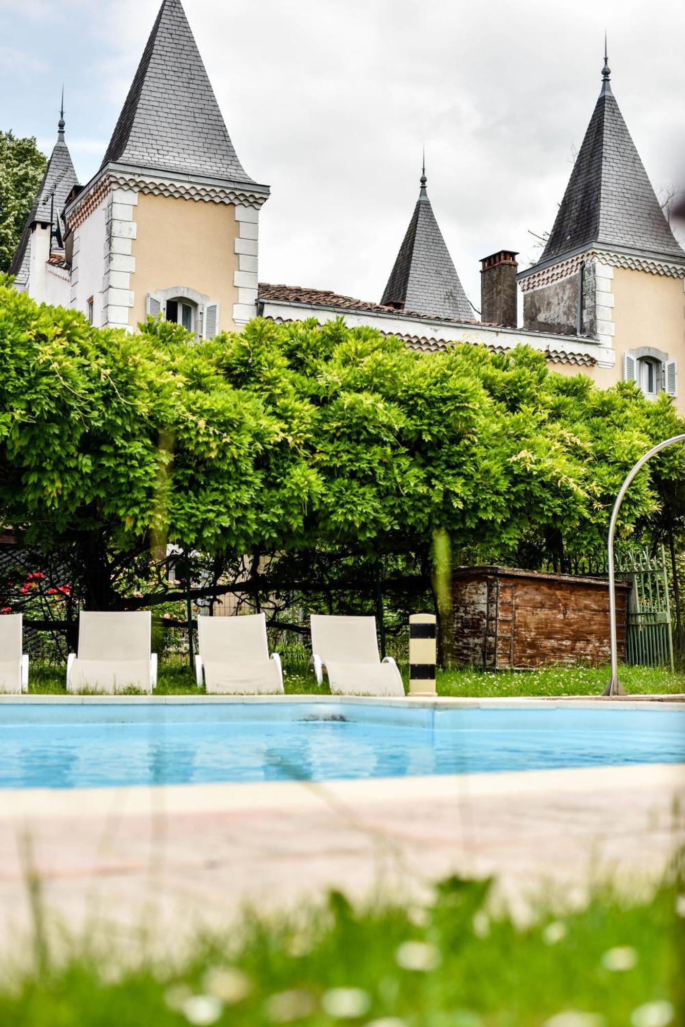 Hotel Logis - Chateau De Beauregard Saint-Girons (Ariege) Exterior foto